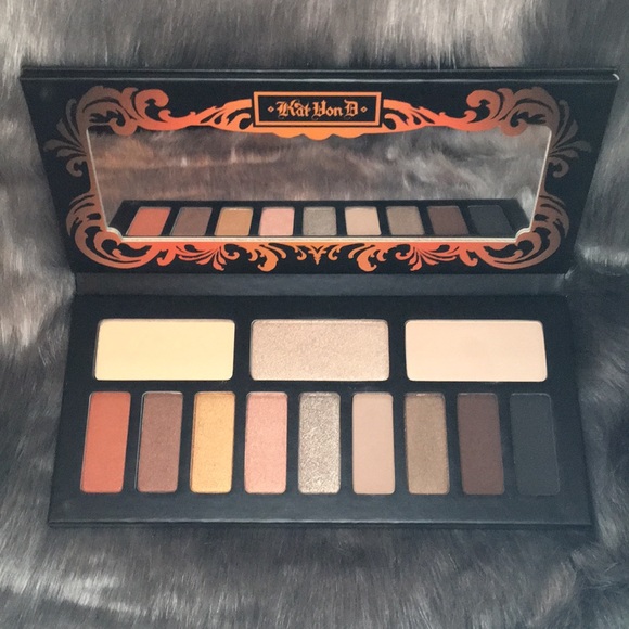 NWOB Kat Von D Monarch Eyeshadow Palette - Picture 2 of 8